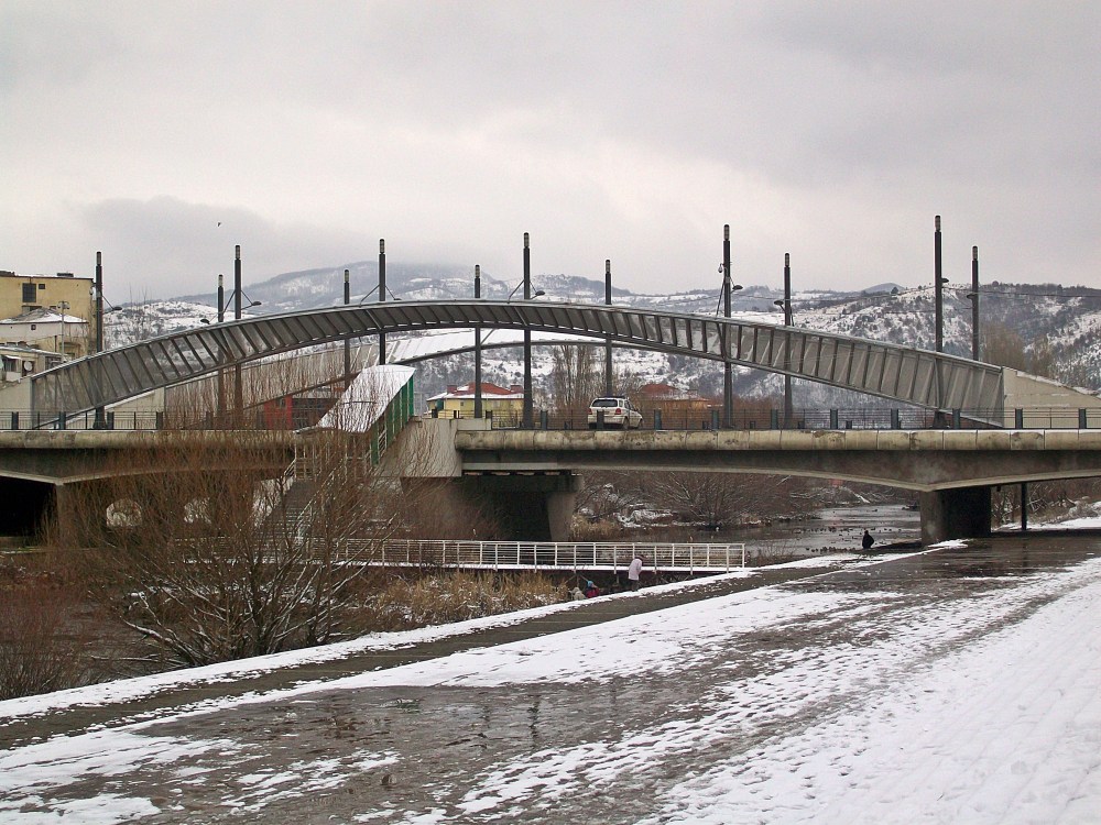 mitrovica-bridge